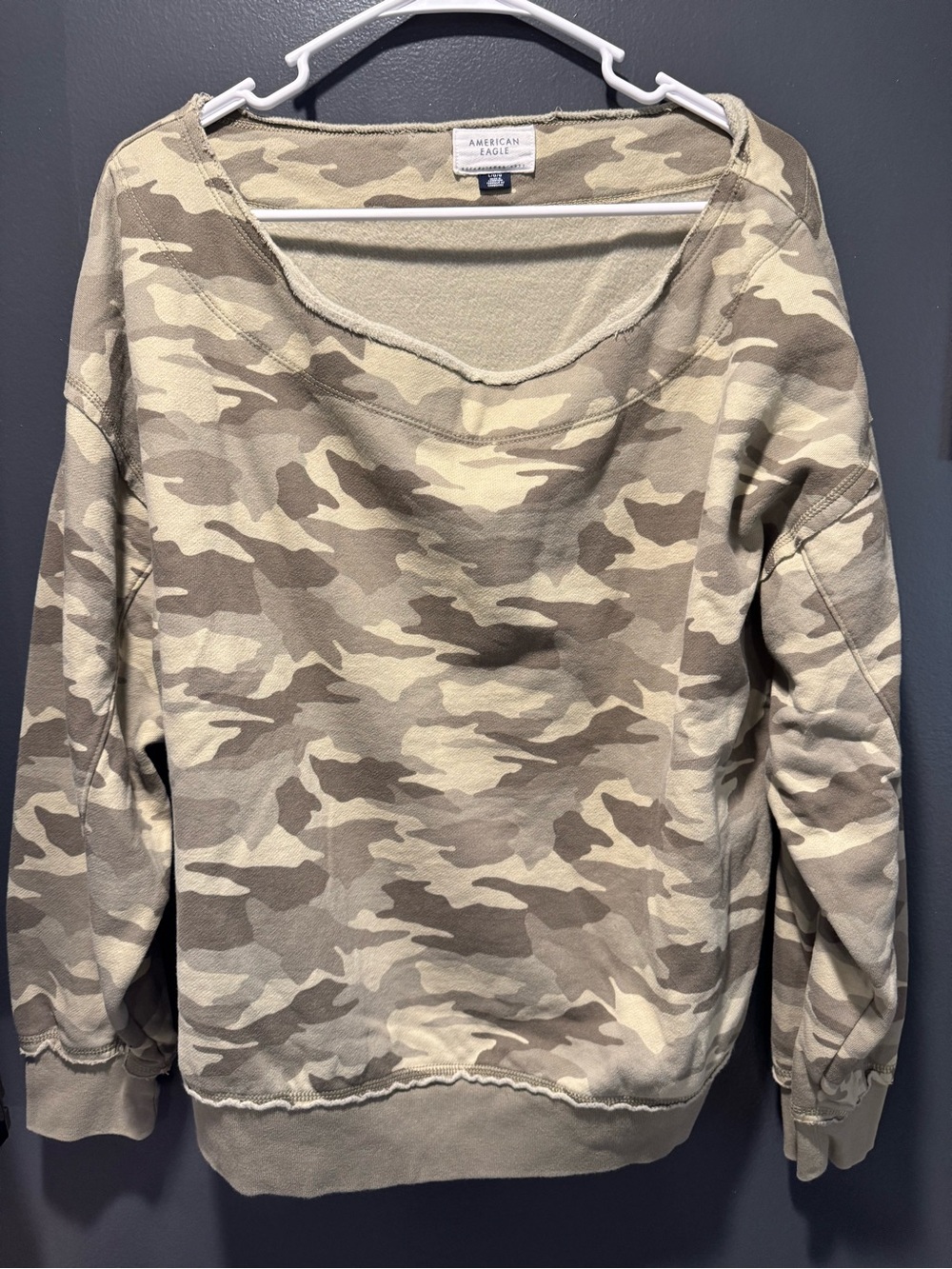 American Eagle Outfitters Camo Pullover - Beige, Olive